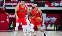 cba足球最新爆料视频,揭秘神秘转会与赛场风云突变！